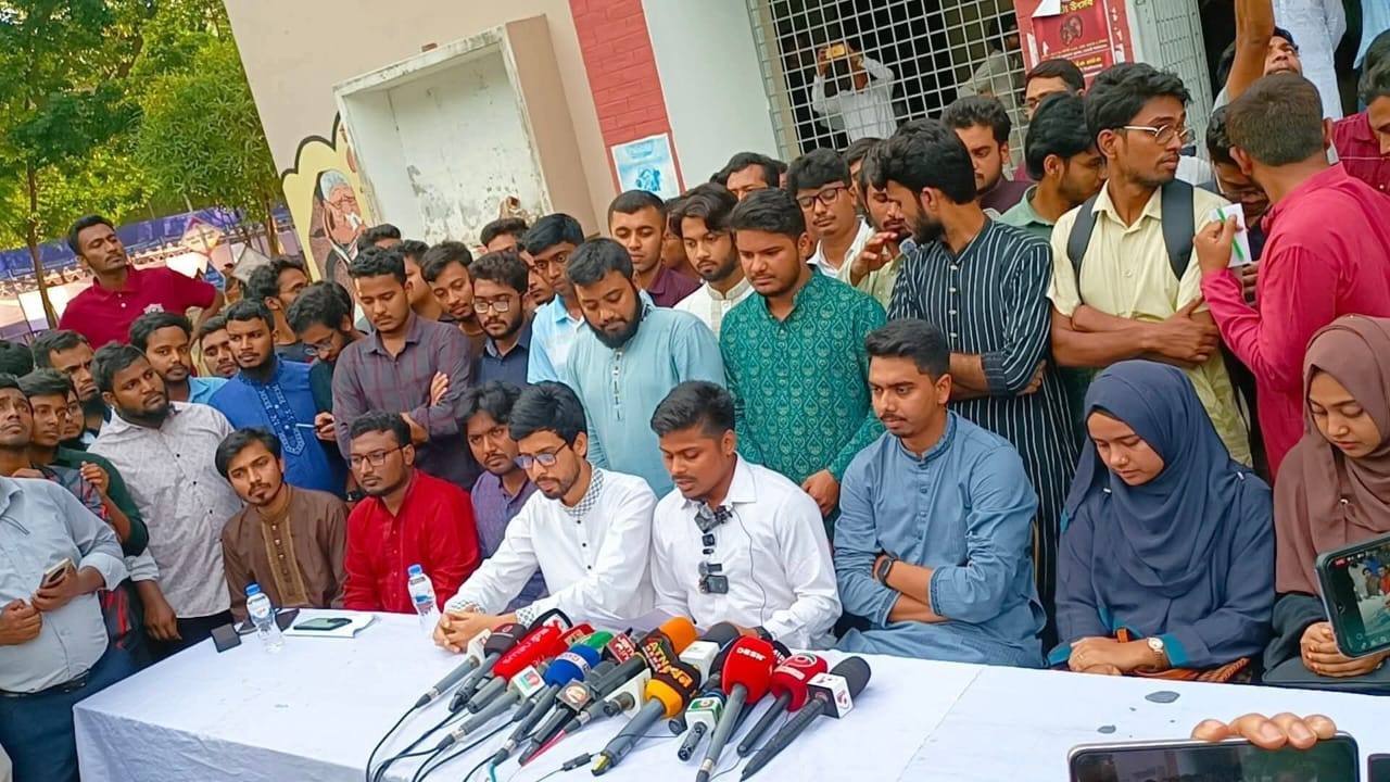 জল্পনা-কল্পনা শেষে ৪৮ ঘন্টা পর মিলল জাকসুর নির্বাচনী ফলাফল