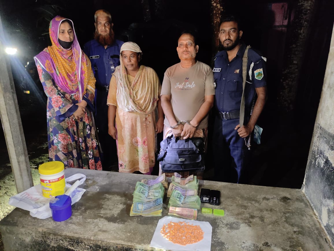জয়পুরহাটে সেনা অভিযানে ইয়াবাসহ দম্পতি আটক,,