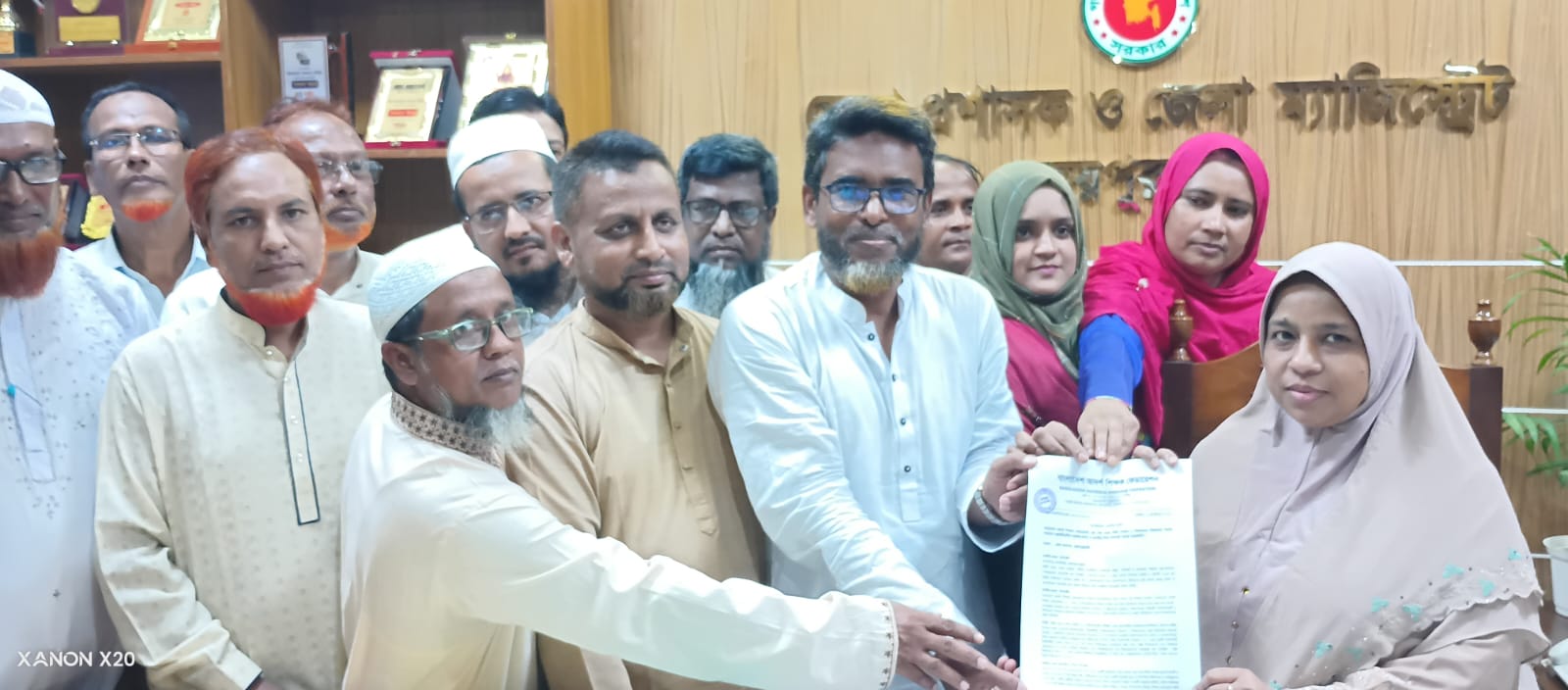 শিক্ষকদের ন্যায্য দাবিতে জয়পুরহাটে আদর্শ শিক্ষক ফেডারেশনের বিক্ষোভ মিছিল ও স্মারকলিপি প্রদান,