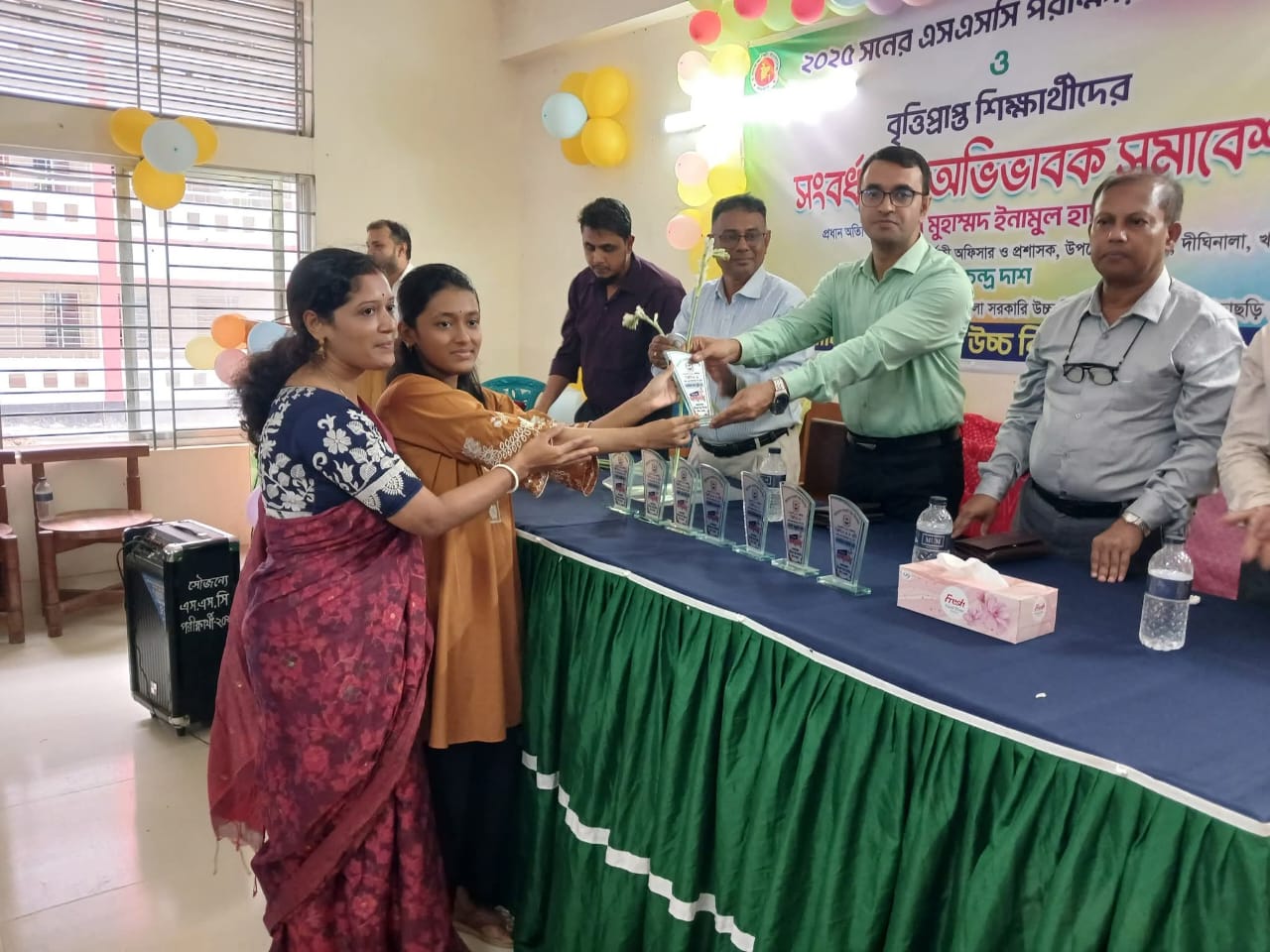 দীঘিনালায় কৃতি শিক্ষার্থীদের সংবর্ধনা ও অভিভাবক সমাবেশ