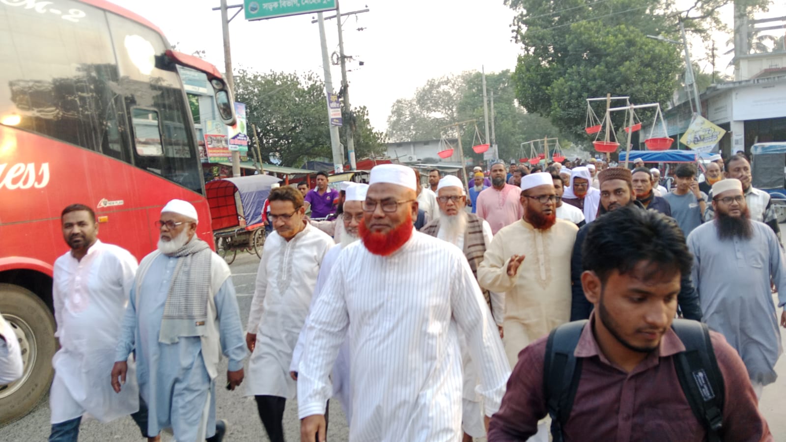 মেহেরপুর-১ আসন সংসদ সদস্য প্রার্থী মাও, তাজউদ্দীন খানের দাড়িপাল্লার পক্ষে গনসংযোগ।