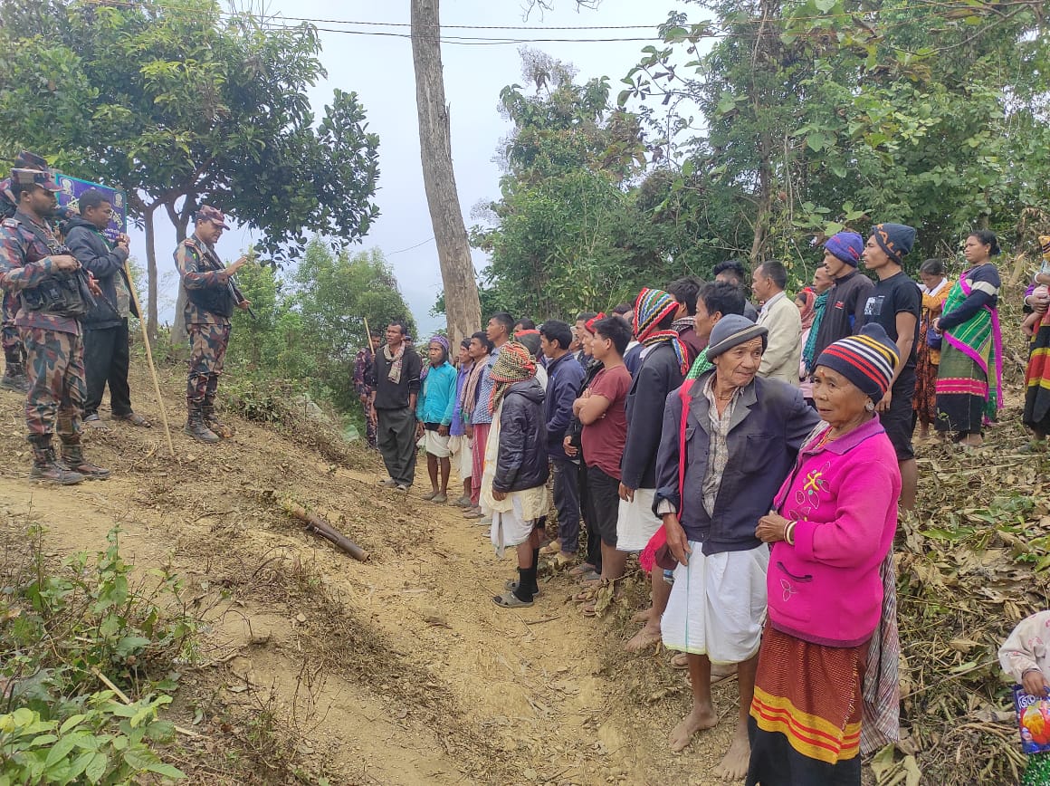 আসন্ন নির্বাচন ঘিরে দুর্গম পাহাড়ে বিজিবির জনসচেতনতামূলক সভা,,