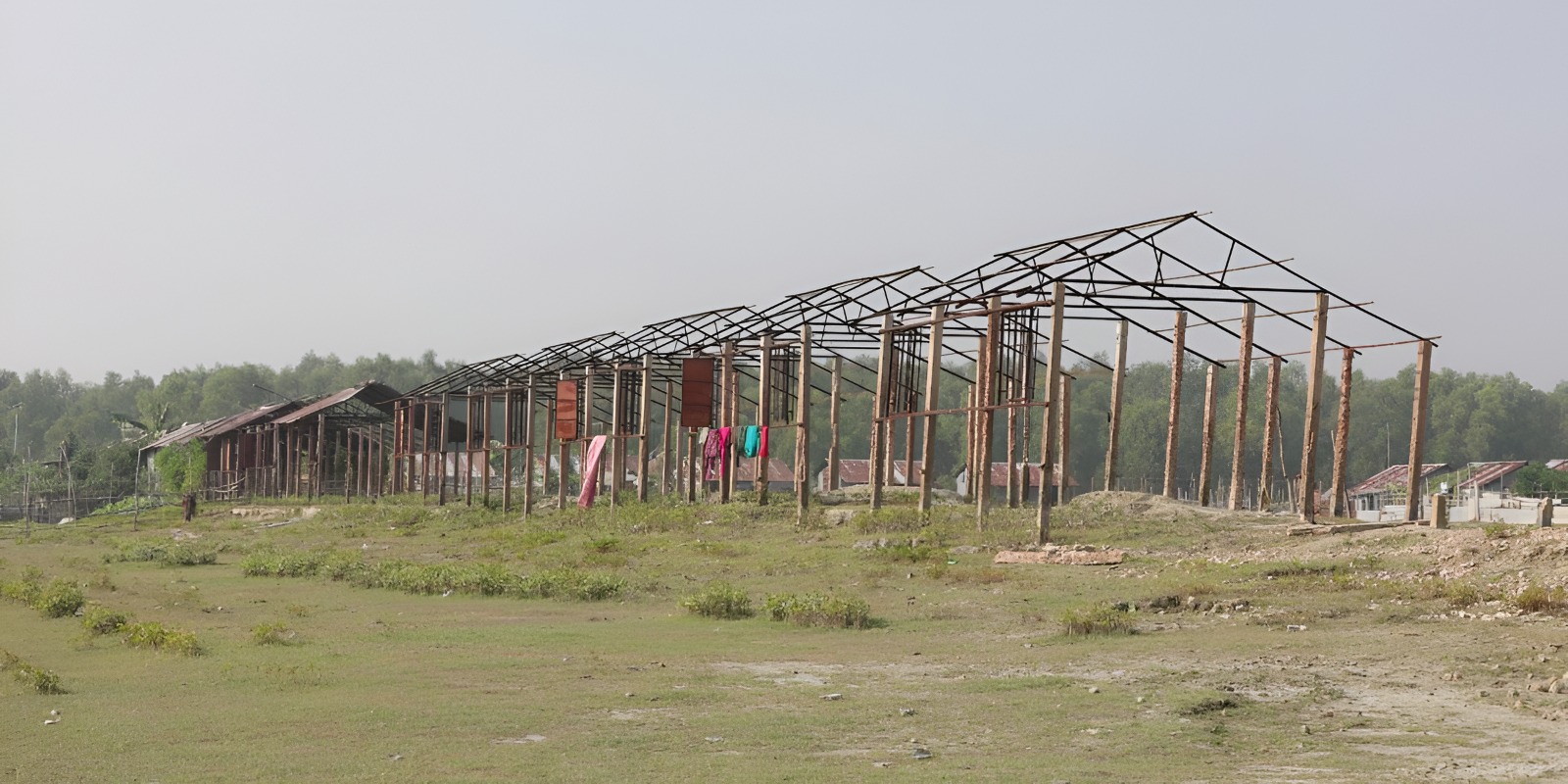 হাতিয়ার চরে বিলীন দুই গুচ্ছগ্রাম,,