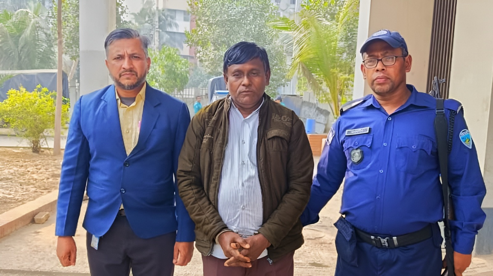 হাতিয়ায় সরকারি জমি দখলের চেষ্টার মামলায় বিএনপি নেতা গ্রেফতার,,