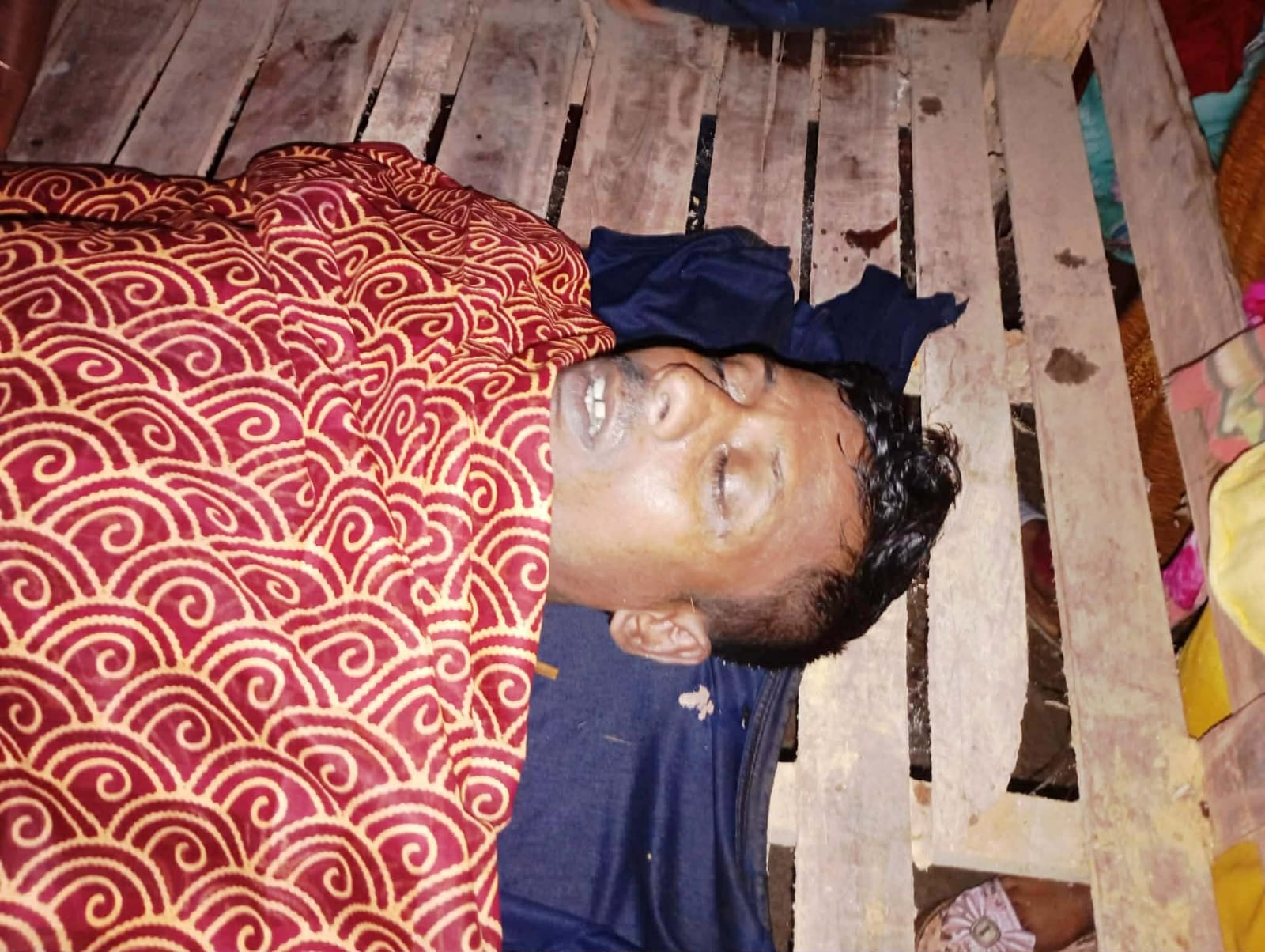 হরিণাকুণ্ডুতে বজ্রপাতে এক কৃষকের মৃত্যু,,